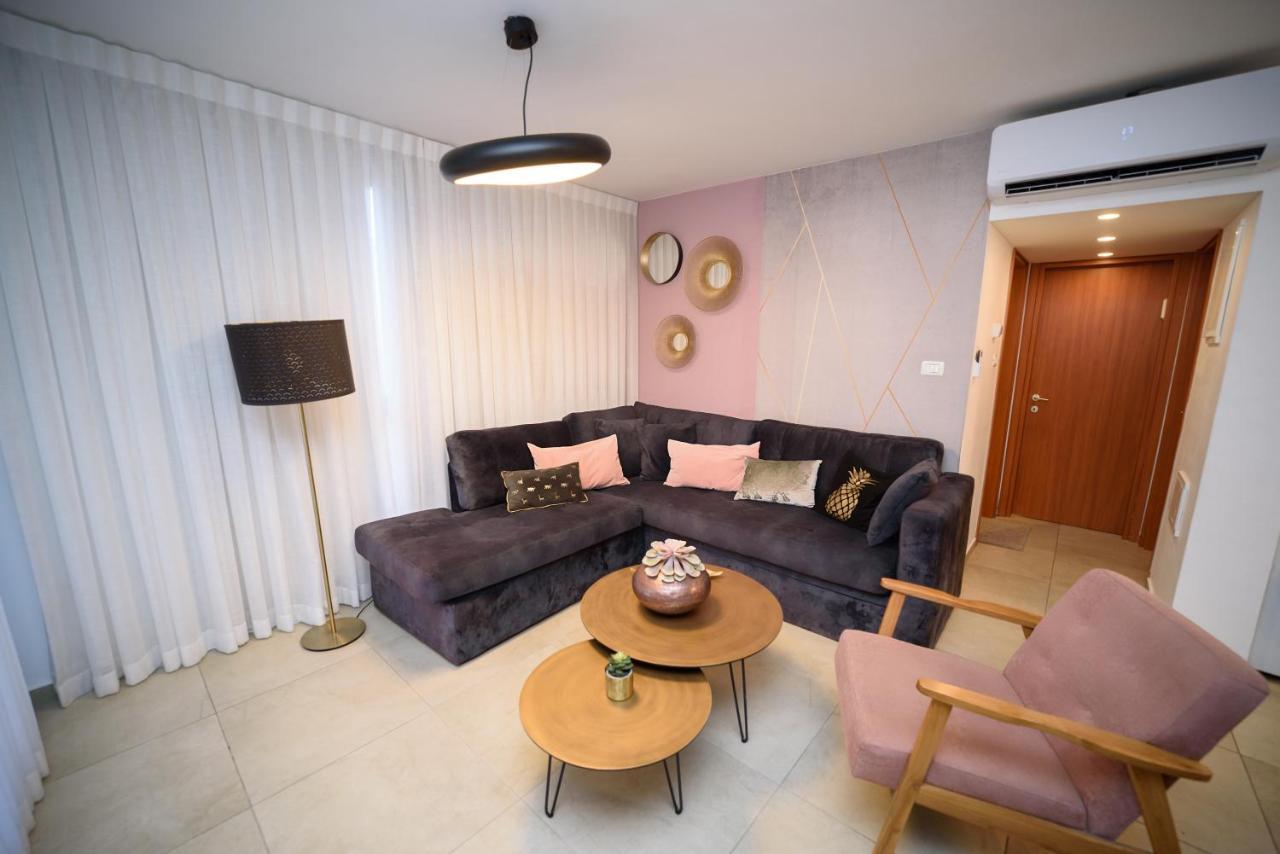 Yalarent Migdalor Boutique Apartments With Sea Views Tiberíades Exterior foto