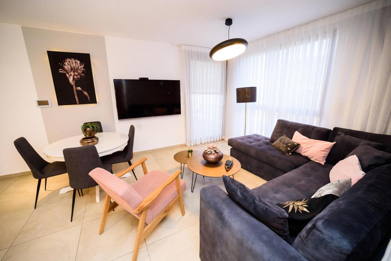 Yalarent Migdalor Boutique Apartments With Sea Views Tiberíades Exterior foto