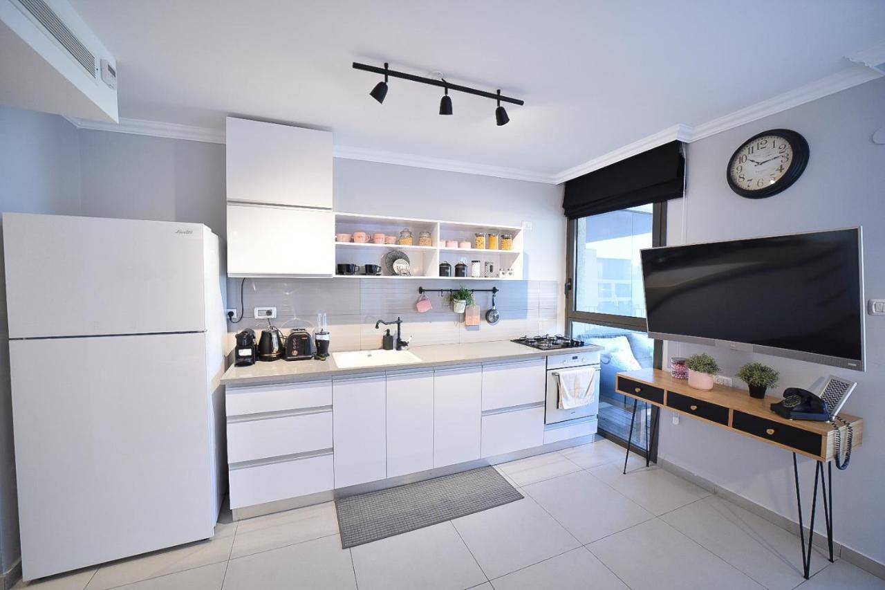 Yalarent Migdalor Boutique Apartments With Sea Views Tiberíades Exterior foto